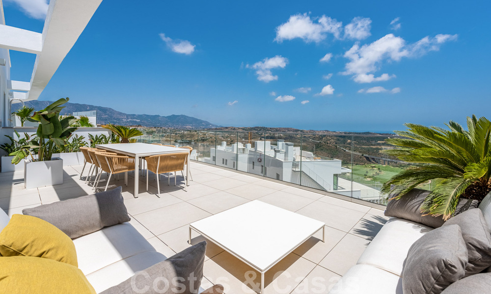Nouveaux appartements de golf, modernes avec vue sur mer à vendre dans un complexe de luxe à La Cala, Mijas, Costa del Sol 39690