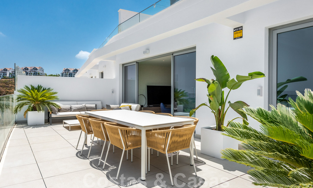 Nouveaux appartements de golf, modernes avec vue sur mer à vendre dans un complexe de luxe à La Cala, Mijas, Costa del Sol 39691