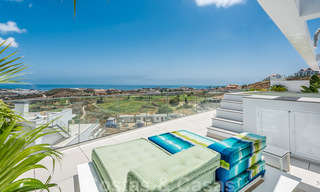 Nouveaux appartements de golf, modernes avec vue sur mer à vendre dans un complexe de luxe à La Cala, Mijas, Costa del Sol 39694 