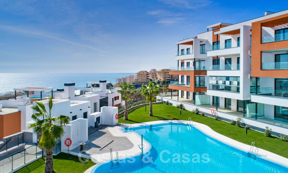 Nouveaux appartements avant-gardistes à vendre, à quelques pas de la plage et des commodités, Fuengirola, Costa del Sol 32970