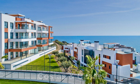 Nouveaux appartements avant-gardistes à vendre, à quelques pas de la plage et des commodités, Fuengirola, Costa del Sol 32990