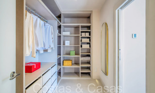 Nouvelles villas de luxe en première ligne de plage à vendre dans un complexe exclusif, New Golden Mile, Marbella 69829 