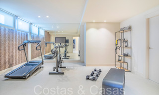 Nouvelles villas de luxe en première ligne de plage à vendre dans un complexe exclusif, New Golden Mile, Marbella 69839 