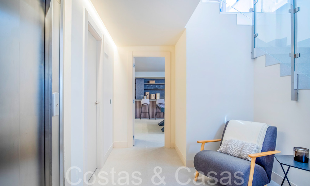 Nouvelles villas de luxe en première ligne de plage à vendre dans un complexe exclusif, New Golden Mile, Marbella 69844