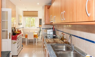 Maison jumelée à vendre, en première ligne de golf, dans une résidence sécurisée à Guadalmina Alta à Marbella 7944 
