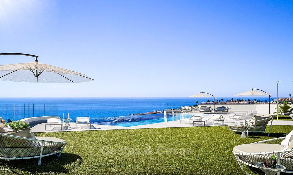 Appartements modernes rénovés à vendre, à distance de marche de la plage et des commodités, Fuengirola - Costa del Sol 8003