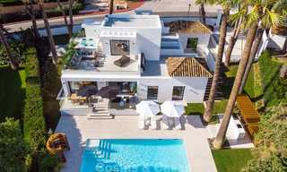 A vendre, ravissante villa de luxe rénovée, située dans la vallée du Golf de Nueva Andalucía - Marbella 8166 