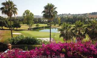 Spacieuse et luxueuse villa de style traditionnel à vendre, en première ligne de golf, Nueva Andalucía, Marbella 8274 