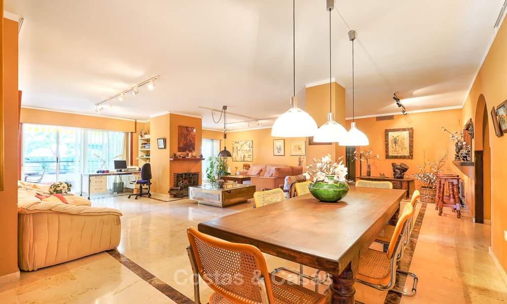 Très spacieux appartement en première ligne de golf à vendre, à quelques pas des commodités et de San Pedro, Marbella 8432