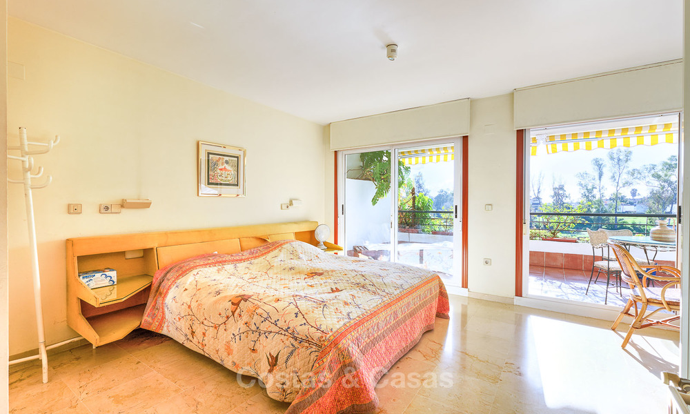 Très spacieux appartement en première ligne de golf à vendre, à quelques pas des commodités et de San Pedro, Marbella 8439