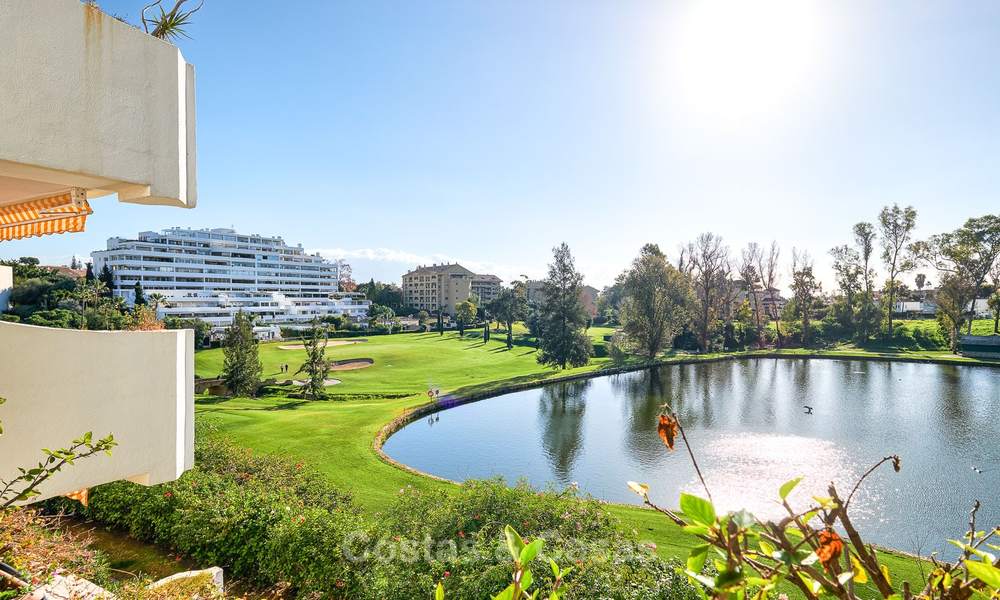 Très spacieux appartement en première ligne de golf à vendre, à quelques pas des commodités et de San Pedro, Marbella 8443