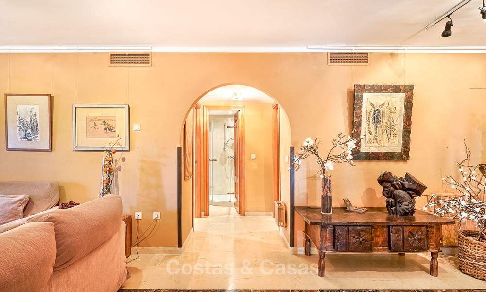 Très spacieux appartement en première ligne de golf à vendre, à quelques pas des commodités et de San Pedro, Marbella 8455