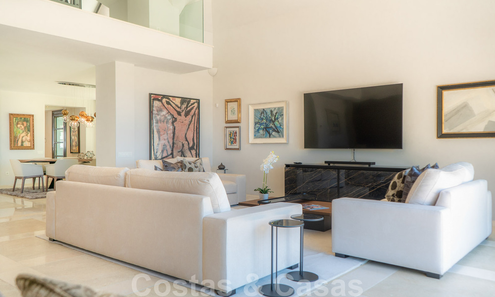 Somptueuse villa de luxe de style traditionnel avec de magnifiques vues sur la mer à vendre, Benahavis - Marbella 37118