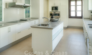 Somptueuse villa de luxe de style traditionnel avec de magnifiques vues sur la mer à vendre, Benahavis - Marbella 37122 