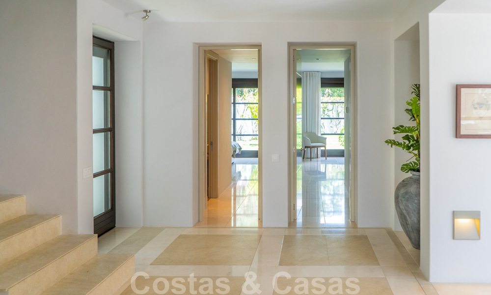 Somptueuse villa de luxe de style traditionnel avec de magnifiques vues sur la mer à vendre, Benahavis - Marbella 37131