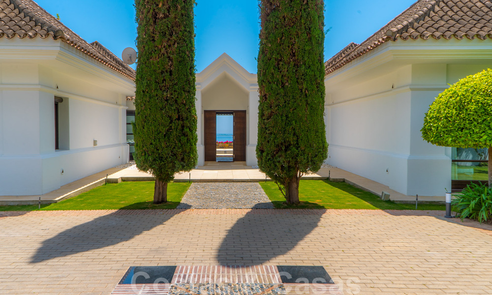 Somptueuse villa de luxe de style traditionnel avec de magnifiques vues sur la mer à vendre, Benahavis - Marbella 37154