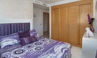 Opportunité! Grand penthouse à vendre avec 4 chambres, vue sur golf et mer à Benahavis -Marbella 8624 