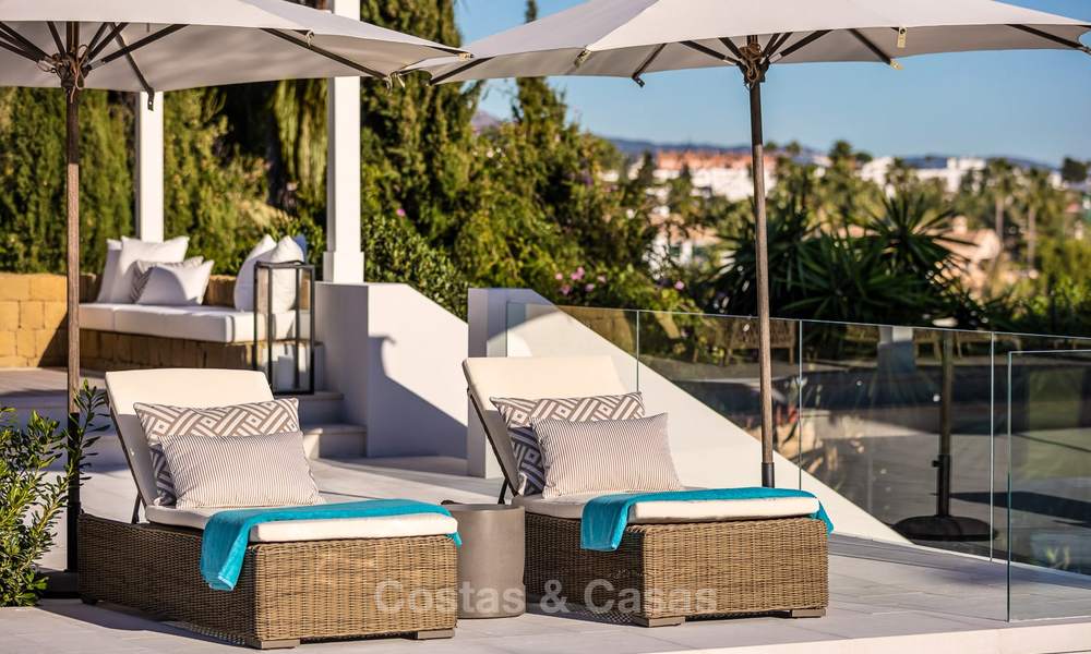 A vendre ! Villa de luxe spectaculaire, entièrement rénovée, situé sur un golf avec vue sur la mer, Nueva Andalucía, Marbella 8666