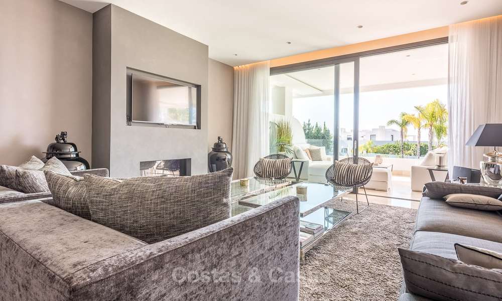 A vendre, appartement duplex de luxe, moderne, dans un complexe résidentiel de prestige à Sierra Blanca, Golden Mile, Marbella. 8777