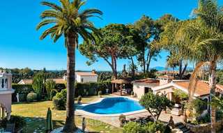 Villa confortable et luxueuse, de style traditionnel avec vue sur la mer à vendre, prête à emménager - Elviria, Marbella Est 8802 