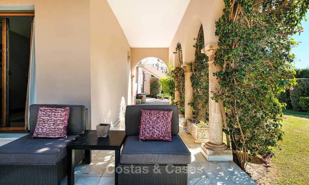 Villa confortable et luxueuse, de style traditionnel avec vue sur la mer à vendre, prête à emménager - Elviria, Marbella Est 8804
