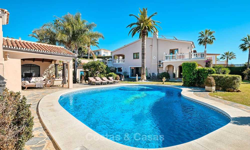 Villa confortable et luxueuse, de style traditionnel avec vue sur la mer à vendre, prête à emménager - Elviria, Marbella Est 8808