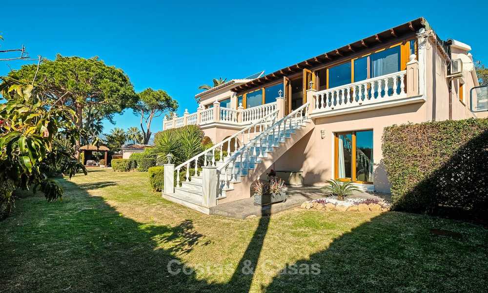 Villa confortable et luxueuse, de style traditionnel avec vue sur la mer à vendre, prête à emménager - Elviria, Marbella Est 8815
