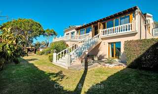 Villa confortable et luxueuse, de style traditionnel avec vue sur la mer à vendre, prête à emménager - Elviria, Marbella Est 8815 