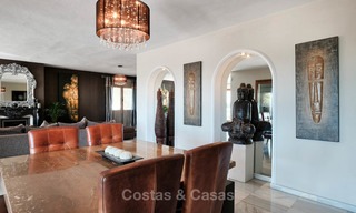 Villa confortable et luxueuse, de style traditionnel avec vue sur la mer à vendre, prête à emménager - Elviria, Marbella Est 8862 