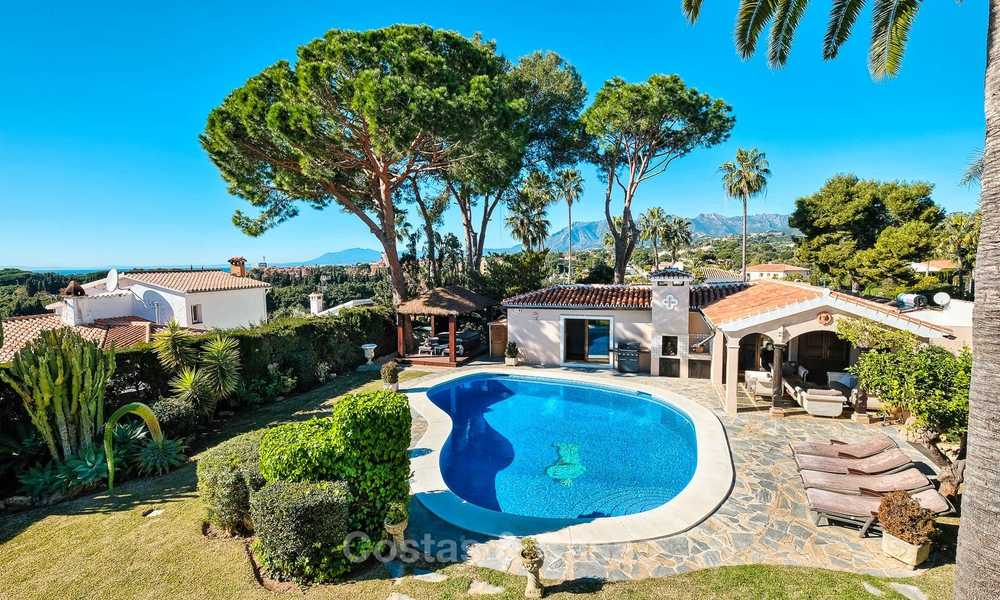 Villa confortable et luxueuse, de style traditionnel avec vue sur la mer à vendre, prête à emménager - Elviria, Marbella Est 8864