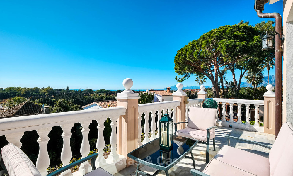 Villa confortable et luxueuse, de style traditionnel avec vue sur la mer à vendre, prête à emménager - Elviria, Marbella Est 8866