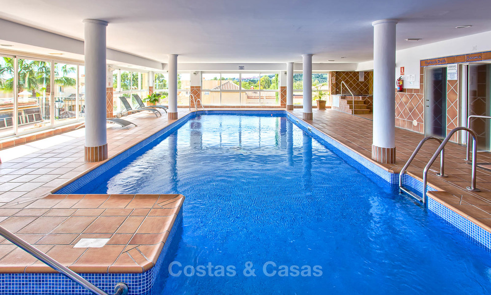 Superbe duplex penthouse à vendre dans un complexe de luxe, sur un golf avec vue sur mer - Benahavis, Marbella 8871