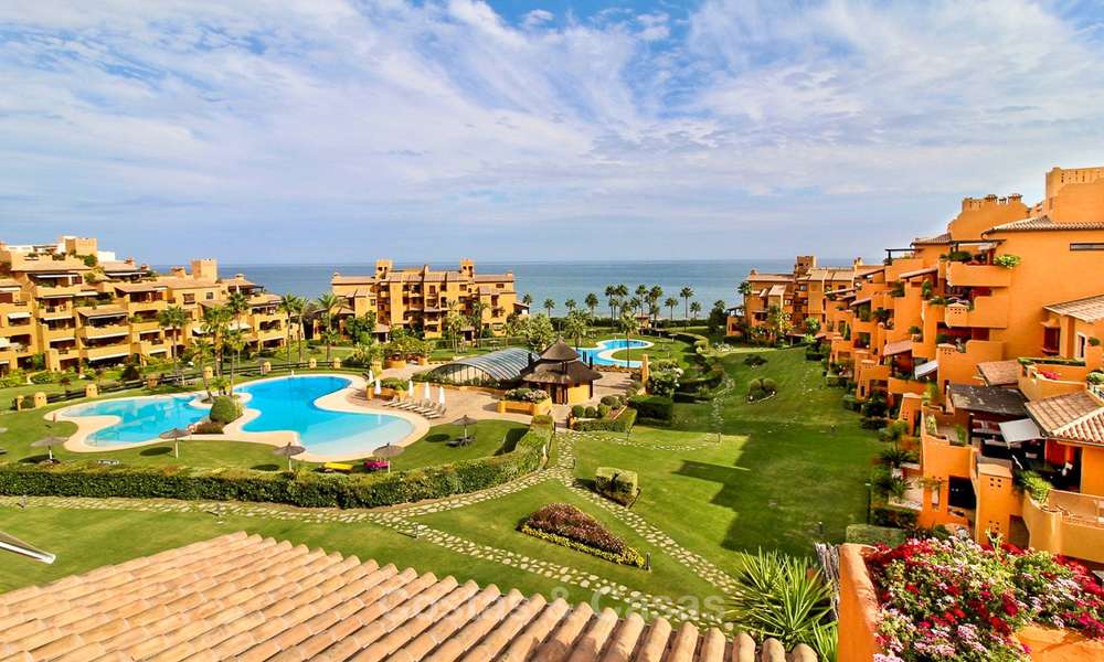 Spectaculaire duplex penthouse dans un complexe de luxe en bord de mer à vendre, - New Golden Mile, Costa del Sol 9083