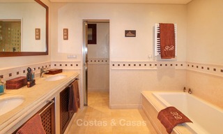 Spectaculaire duplex penthouse dans un complexe de luxe en bord de mer à vendre, - New Golden Mile, Costa del Sol 9088 