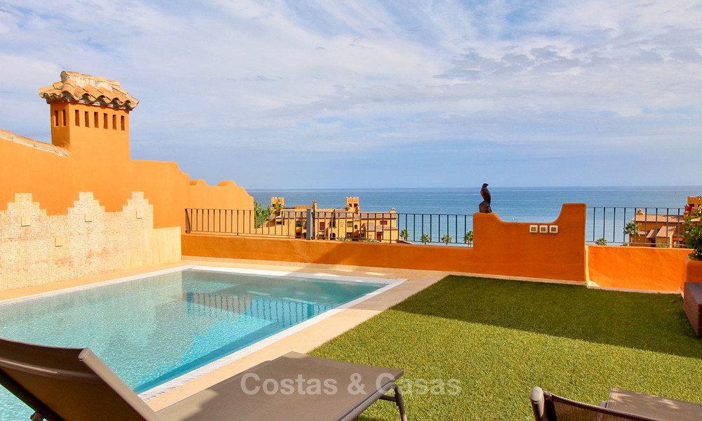 Spectaculaire duplex penthouse dans un complexe de luxe en bord de mer à vendre, - New Golden Mile, Costa del Sol 9102