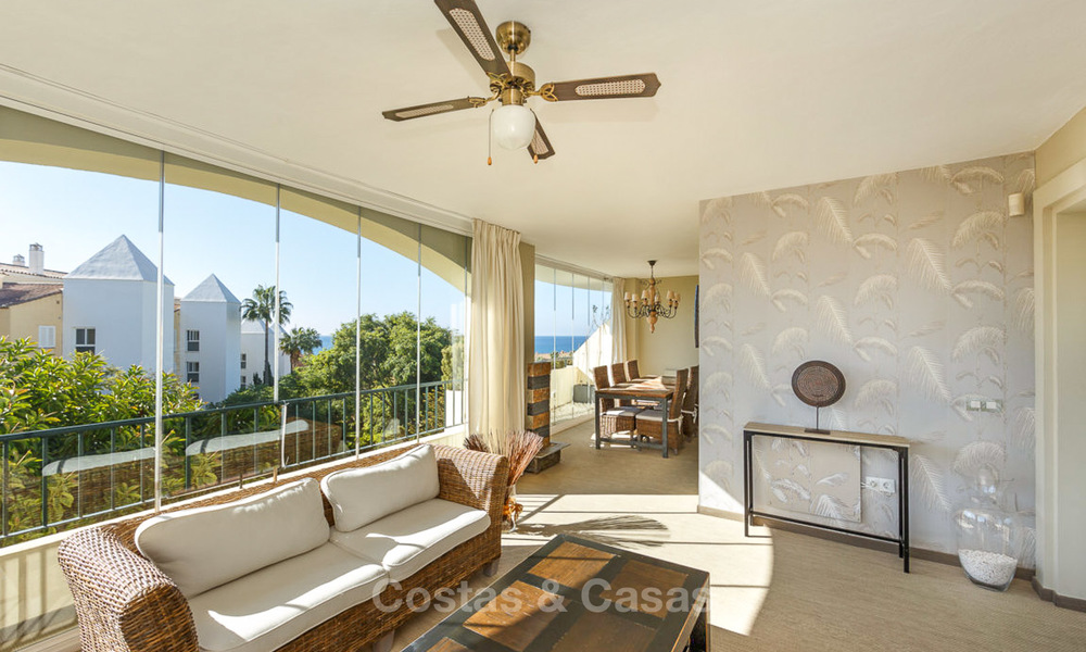 Appartement très spacieux près de la plage avec vue sur la mer à vendre, urbanisation prestigieuse, Marbella Est. 9143
