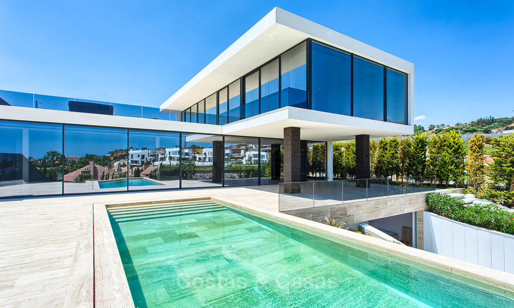 Villa contemporaine de luxe unique de haut de gamme située dans la Vallée du Golf de Nueva Andalucía, Marbella. 9297