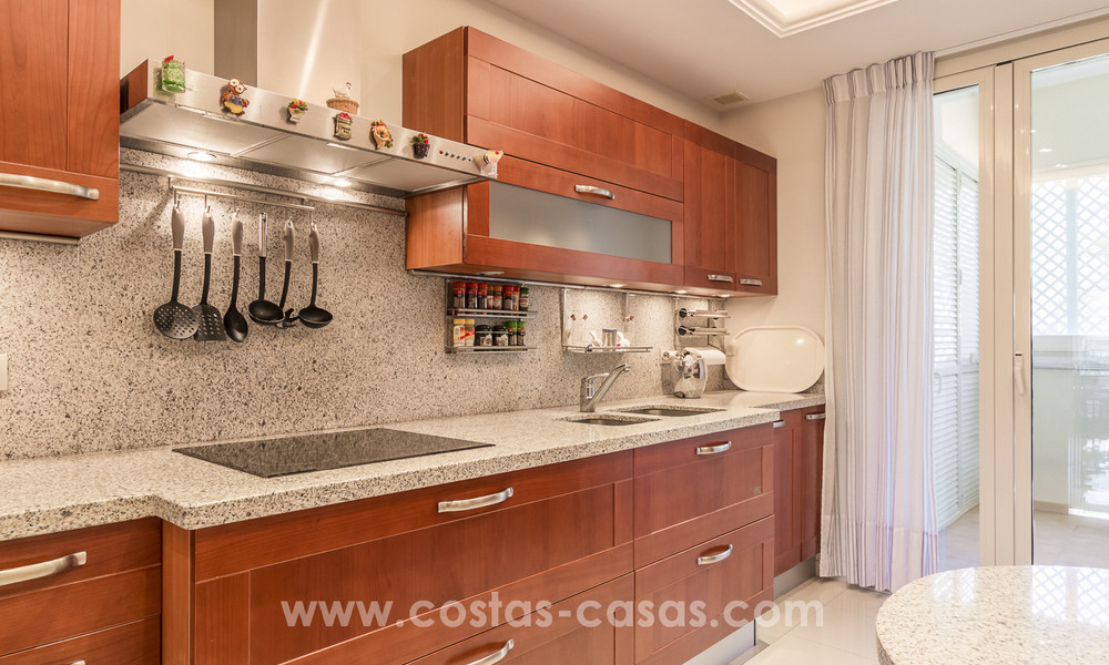 Appartements de luxe intemporels à vendre avec vue sur la mer sur le Golden Mile, entre Puerto Banus et Marbella 22537