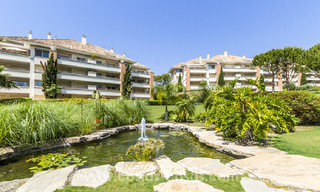 Appartements de luxe intemporels à vendre avec vue sur la mer sur le Golden Mile, entre Puerto Banus et Marbella 22543 
