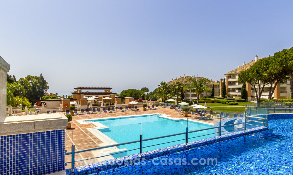 Appartements de luxe intemporels à vendre avec vue sur la mer sur le Golden Mile, entre Puerto Banus et Marbella 22546