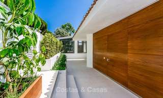 Exquise villa de luxe moderne à vendre, côté plage Puerto Banus, Marbella 9504 
