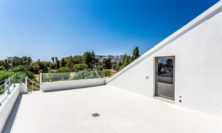 Exquise villa de luxe moderne à vendre, côté plage Puerto Banus, Marbella 9571 