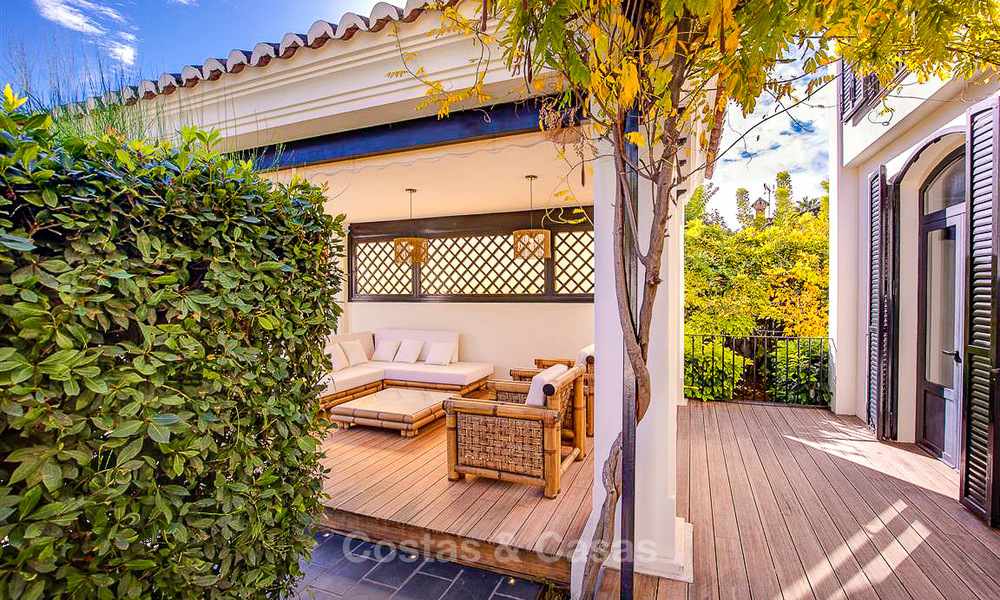 Villa palatiale de style méditerranéen à vendre dans un quartier résidentiel prestigieux côté plage, Guadalmina Baja, Marbella 9969