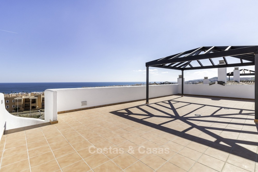 A vendre ! Prêt à emménager dans ces nouveaux appartements de golf avec vue sur mer et à distance de marche de la plage - Casares, Costa del Sol 11129