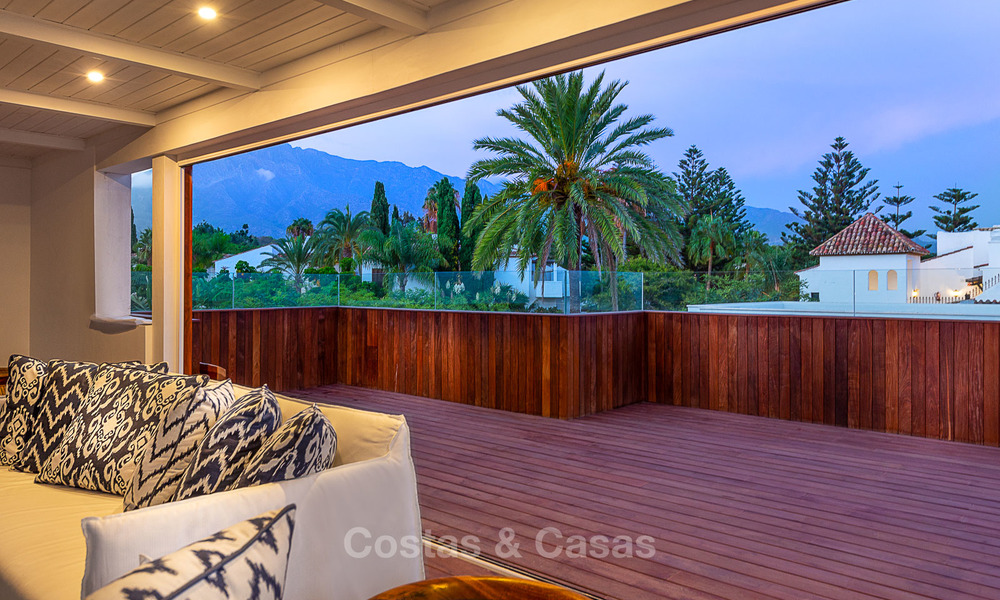Exquise villa deuxième ligne de plage avec une vue imprenable sur la mer, entièrement rénovée - Puente Romano, Golden Mile, Marbella 10038