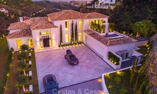 Somptueuse villa entièrement rénovée avec vue magnifique sur mer à vendre à El Madroñal, Benahavis – Marbella 10090 
