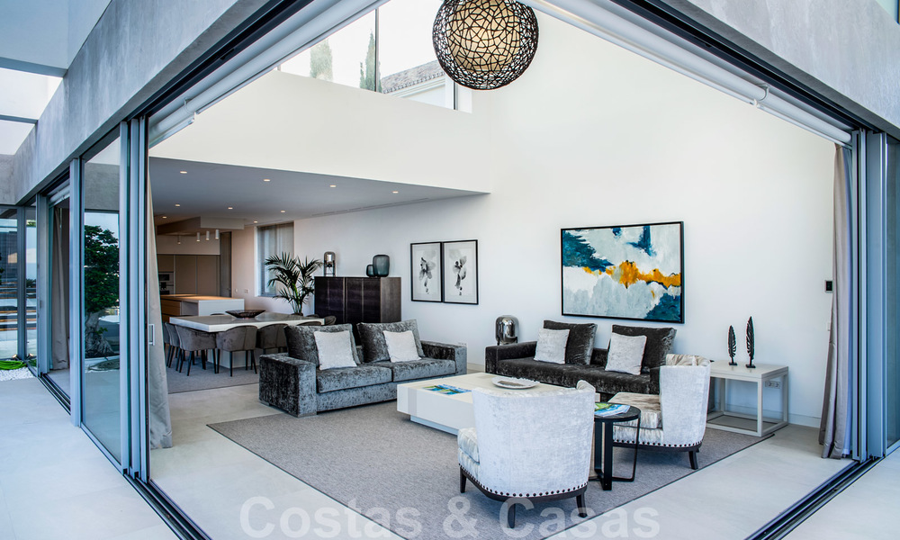 Villa de luxe contemporaine, neuve, avec vue panoramique sur la mer à vendre, dans un complexe de golf exclusif, Benahavis - Marbella 26540