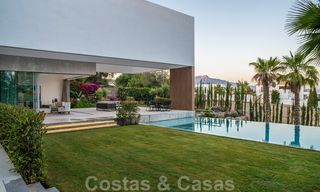 Villa de luxe contemporaine, neuve, avec vue panoramique sur la mer à vendre, dans un complexe de golf exclusif, Benahavis - Marbella 26548 