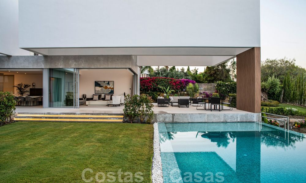 Villa de luxe contemporaine, neuve, avec vue panoramique sur la mer à vendre, dans un complexe de golf exclusif, Benahavis - Marbella 26549