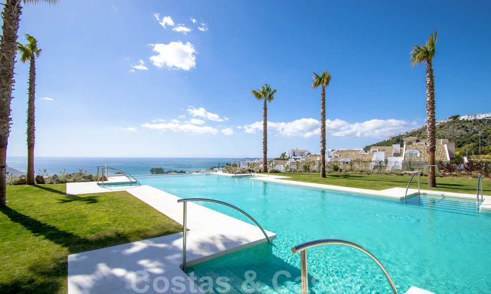 Spacieuses villas exclusives avec vue panoramique sur la mer à vendre - Benalmadena, Costa del Sol 26502